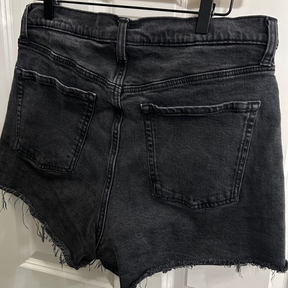 Old Navy  High Rise Sky Hi A-Line Black Denim
Cutoff Shorts Size 14. GUC - Picture 3 of 10